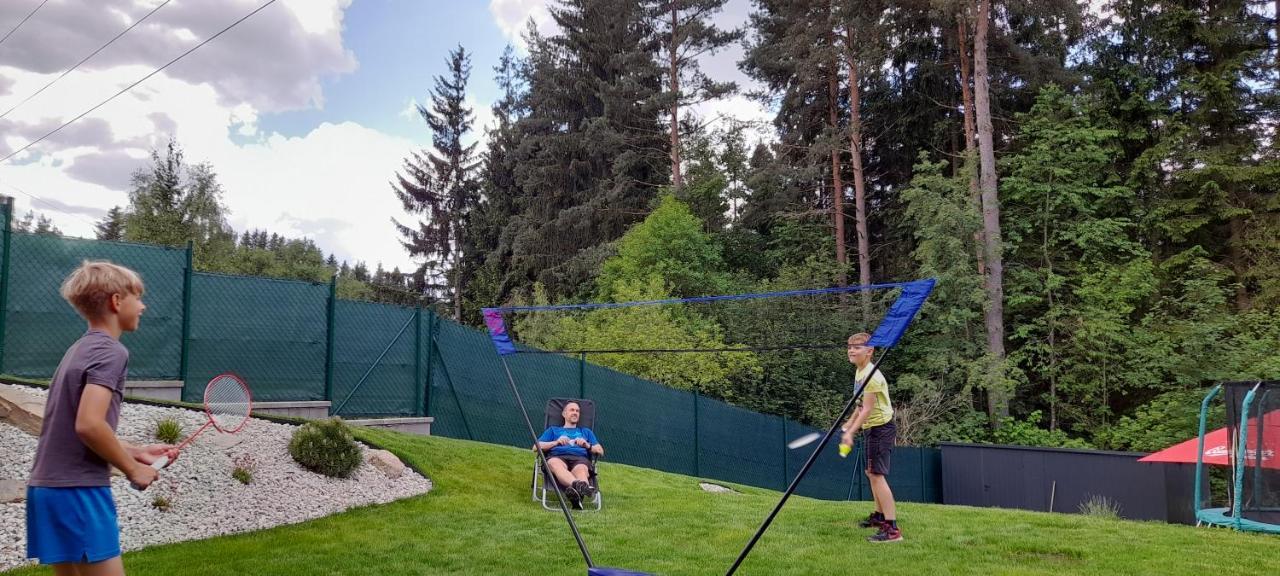 Apartmany Aktiv Lipno リプノ・ナト・ヴルタヴォウ エクステリア 写真